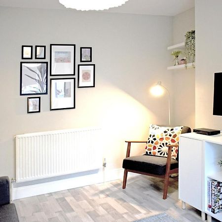 Three Bedroom City Home With Garden Саутхамптън Екстериор снимка