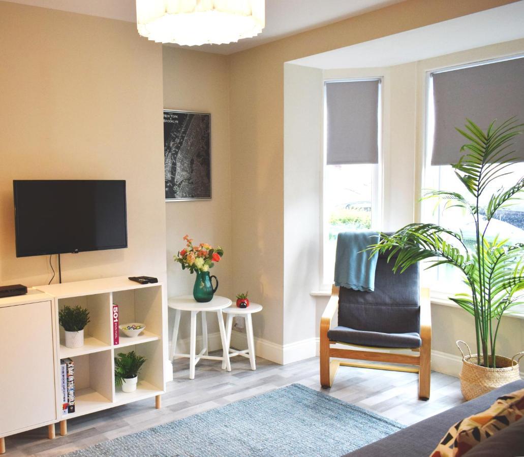 Three Bedroom City Home With Garden Саутхамптън Екстериор снимка